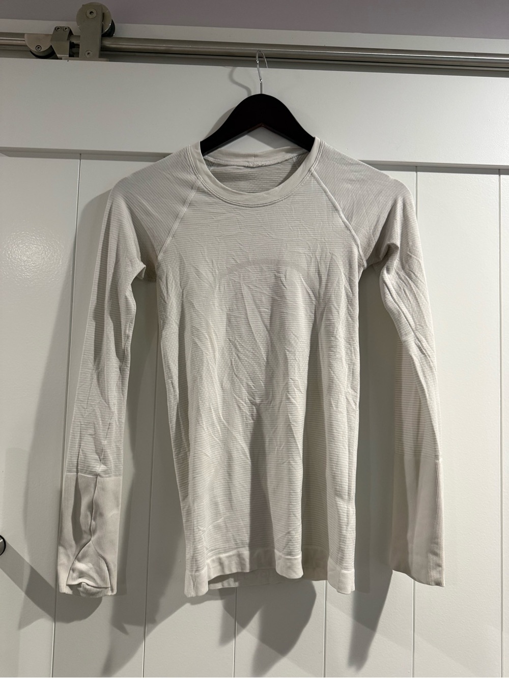 lululemon athletica Women's Long-Sleeve Crew Top - Light Gray